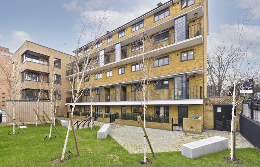 Цены на Luxury one Bedroom Greenwich Studio Apartment Near Canary Wharf by Underthedoormat в Лондоне