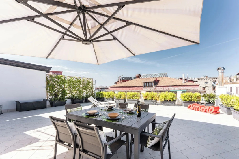 Цены на Terrazza San Ferdinando, Napoli в Неаполе
