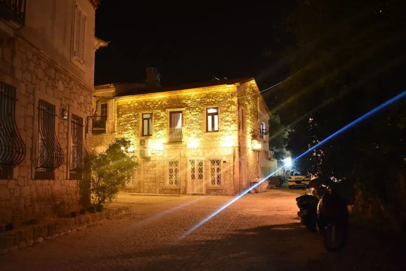 Alacati Butik Otelim — комфортный отель в Чешме