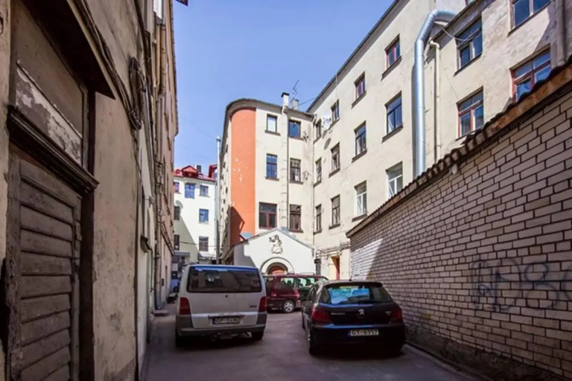 Цены на Modern & Spacious 80m2 Apartment in Riga Old Town в риге