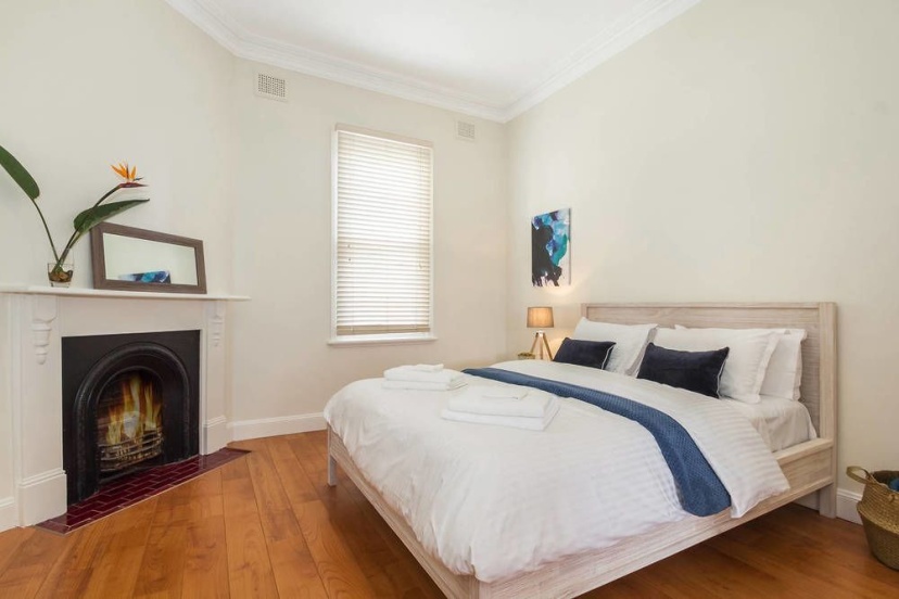 Manly beach apartment footsteps to the sand — отель с удобным расположением в Сиднее