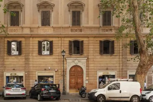 Piazza Di Santa Maria Maggiore Cosy Apartment 2 — отель в Риме, Италия