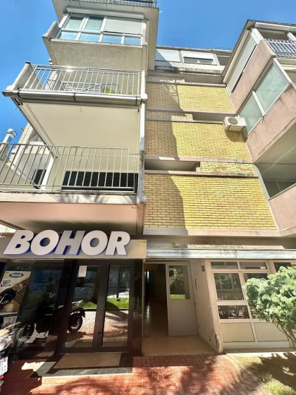 Maxim Family Apartment Budva — отель с удобствами в Будва