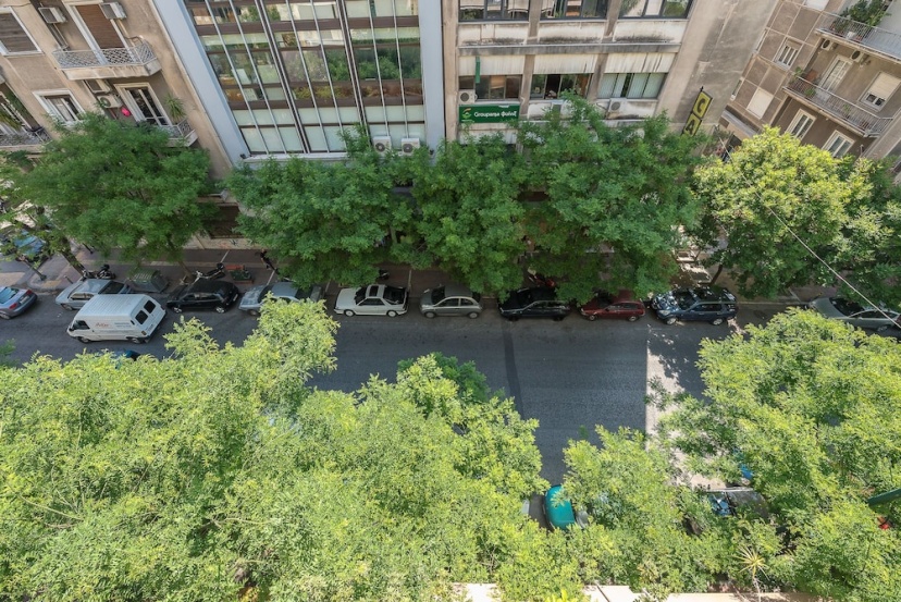 Victoria Super Paradise Apartments 4Th Floor — комфортный отель в Афины