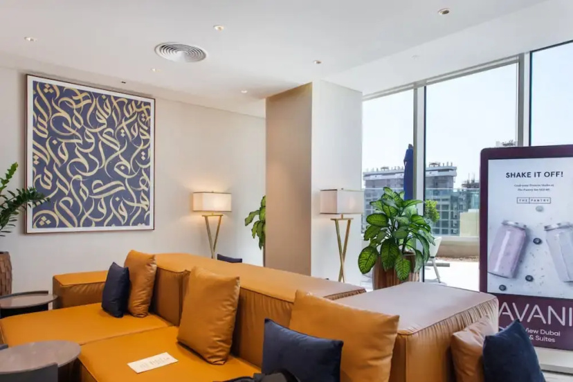Maison Privee - Chic Coastal Escape w/ Sea Views on Palm Entry — забронировать отель в Дубае