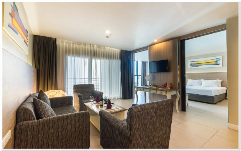 Цены на Sea Me Spring Too Hotel в Паттайе