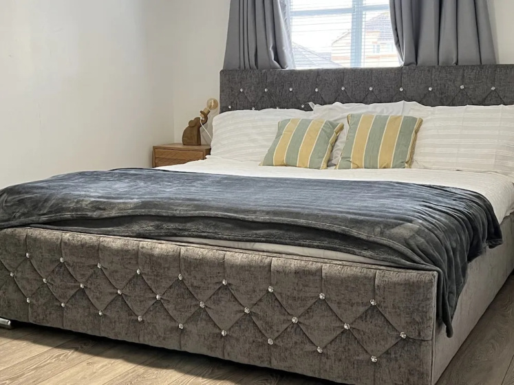 Impeccable 2-bed Apartment in Erith — забронировать отель в Лондоне