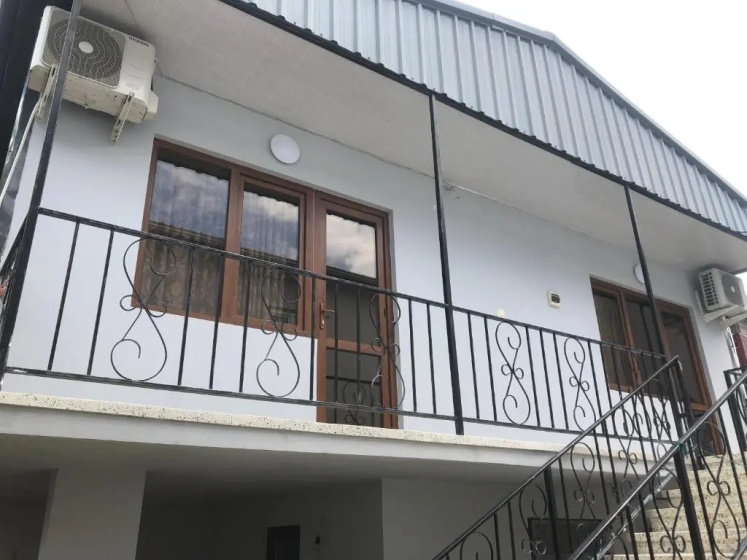 Guest house Romanadze — отель в Кобулети, Грузия