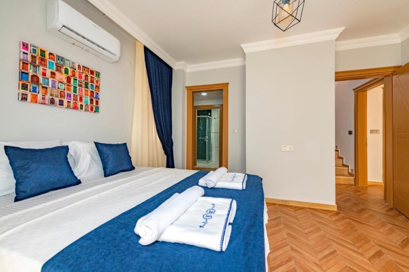 Seven 5 - 3 Bedroom- Brand New Holiday Villa in Hisarönü — отель с удобствами в Олюдениз