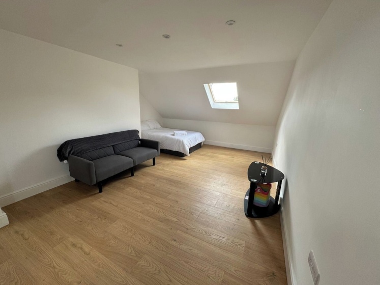 Lancing Road Cozy Apartment in Croydon — комфортный отель в Лондоне