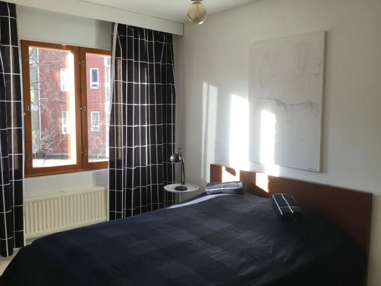 Large artsy apartment in Pasila — отель с удобствами в Хельсинки