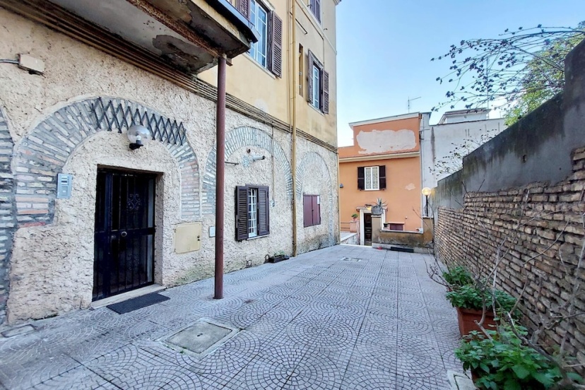4bnb - Cozy Vatican Loft With Terrace — забронировать отель в Риме
