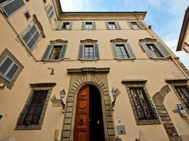 Medici Chapels Apartment — комфортный отель в Флоренции