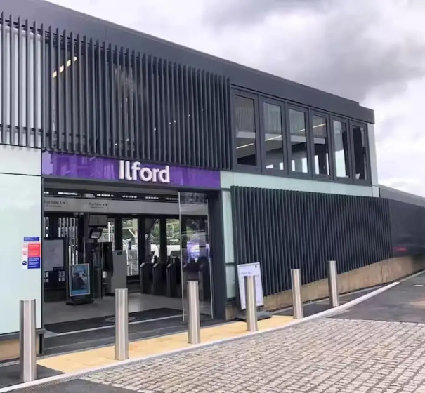 4 Guests - Free Parking - Easy Access to London — отель с удобствами в Лондоне