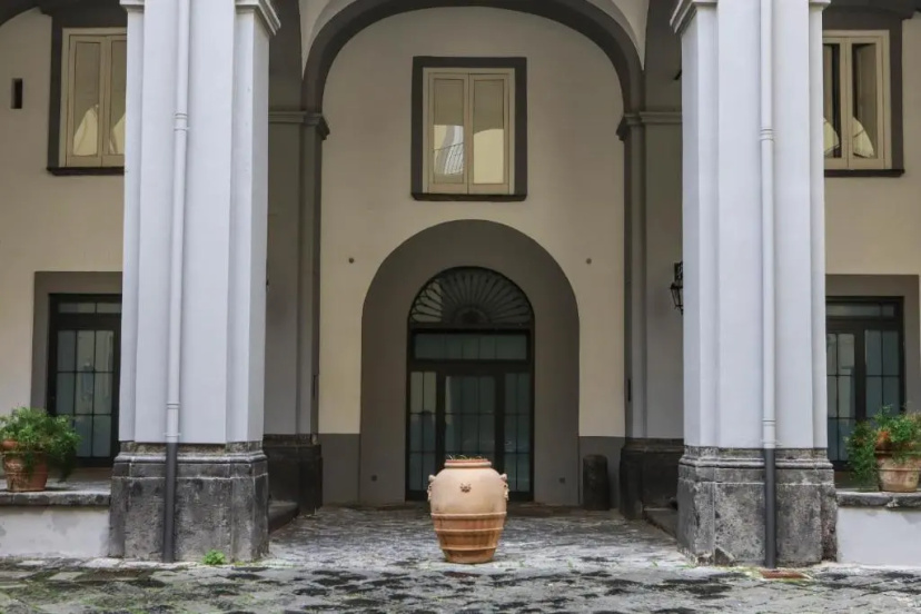 Цены на Il Loggiato by Wonderful Italy в Неаполе