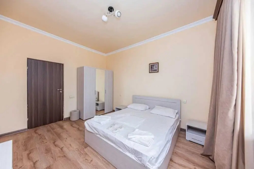 Цены на Argishti street 2 bedroom apartment в Ереван