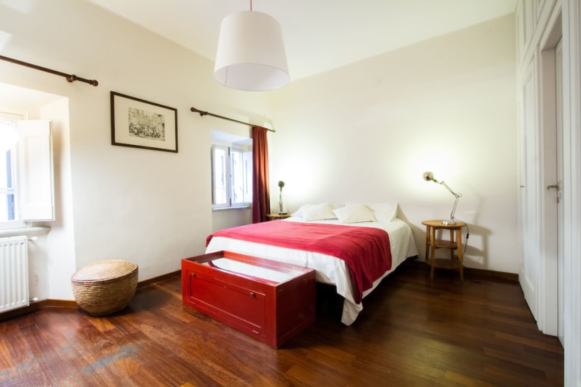Spanish Steps Studio Apartment — отзывы гостей и цены