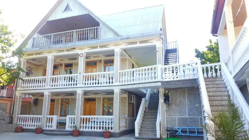 Linda Guest house — отель в Батуми, Грузия