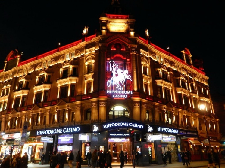 Luxurious Entire Home, Leicester Square, Covent Garden, Tottenham Court Road — забронировать отель в Лондоне