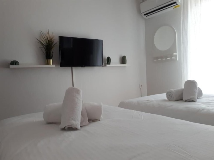 Suite 2 Bedrooms — отель с удобным расположением в Афины