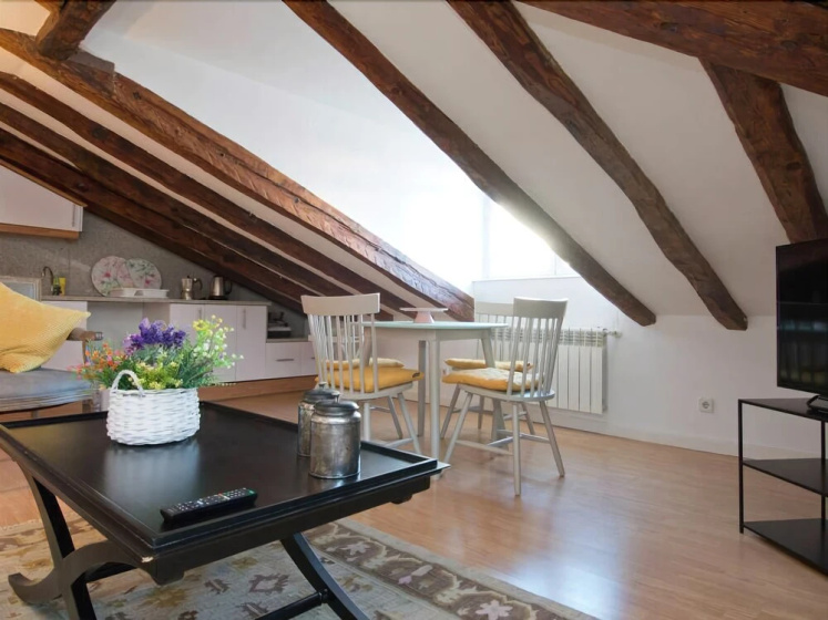 Plaza Santa Ana Apartment — отель с удобным расположением в Мадриде