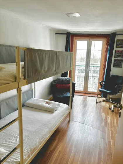 Room-4lisbon Downtown Private Bedroom Ci — комфортный отель в Лиссабоне