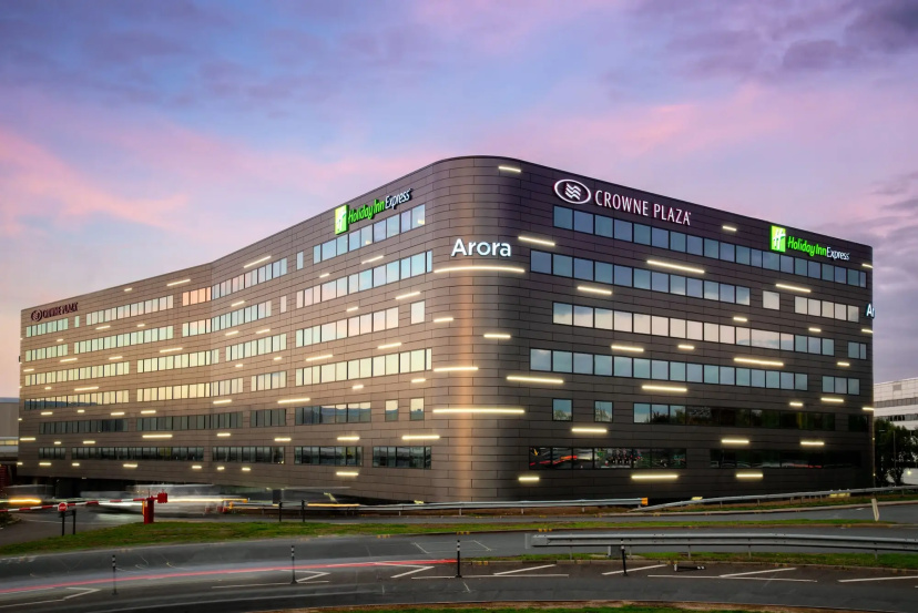 Crowne Plaza London Heathrow T4 by IHG — отель с удобствами в Лондоне