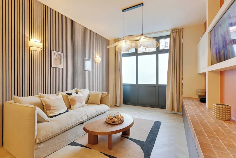 Superbe Appartement 6p/2br - Montmartre — отель с удобным расположением в Париже