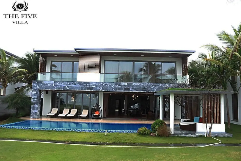 Luxury Yacht Villa — отель с удобствами в Дананге