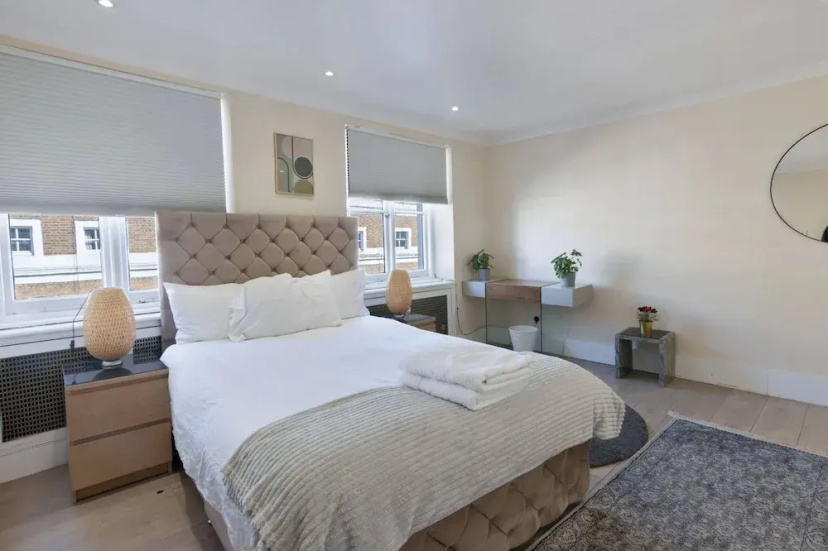 2-bed Gucci Flat - Sleeps 6 & Close to Harrods — отель с удобствами в Лондоне