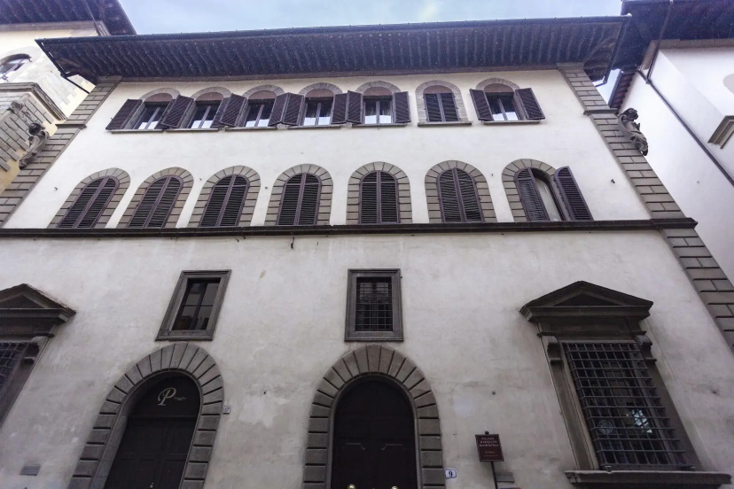 Palazzo Martellini Residenza d'Epoca — отель с удобным расположением в Флоренции