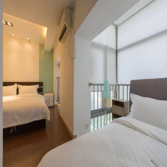 Цены на Century Home Service Apartment в Шанхае