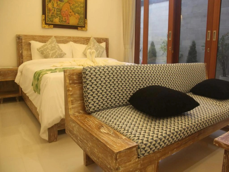 Green Studio Apartment Seminyak — отель с удобствами в Кута