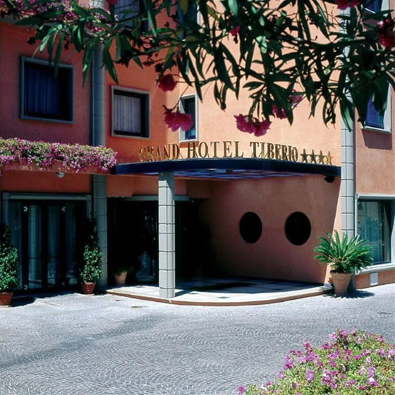 Grand Hotel Tiberio — отель с удобствами в Риме