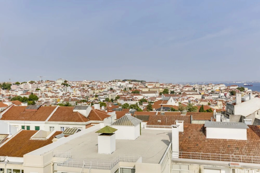 Penthouse With Breathtaking Views — отель с удобствами в Лиссабоне