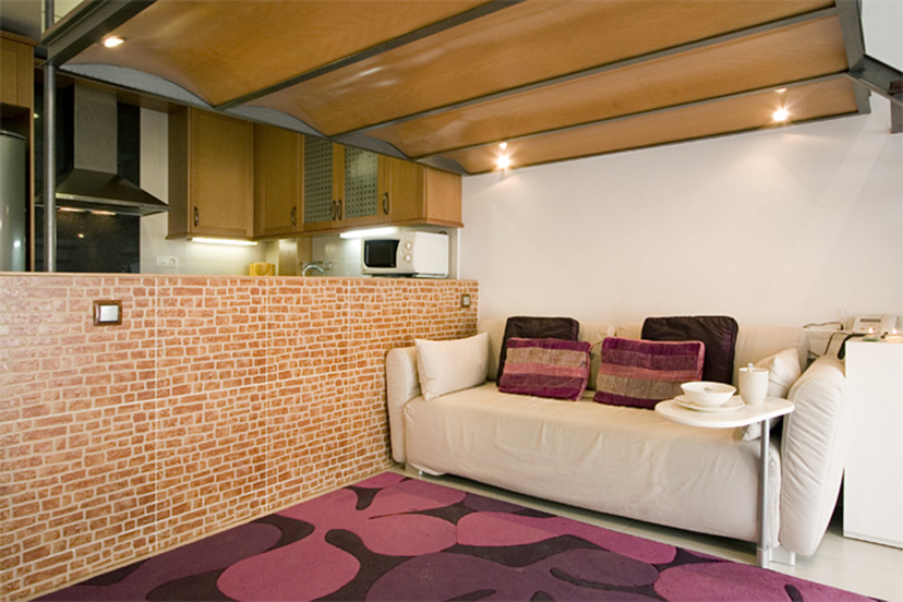 Reina Amalia Apartment — комфортный отель в Барселоне