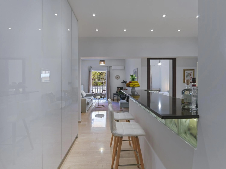 Newly Renovated Apartment in the Heart of Athens — отзывы гостей и цены