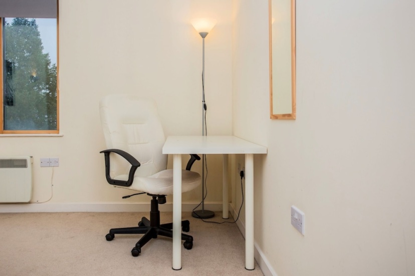 2 Bedroom Apartment Near Kings Cross — забронировать отель в Лондоне