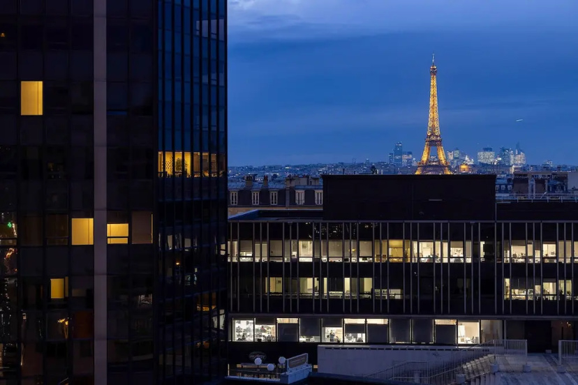 Hotel Les Artistes — комфортный отель в Париже