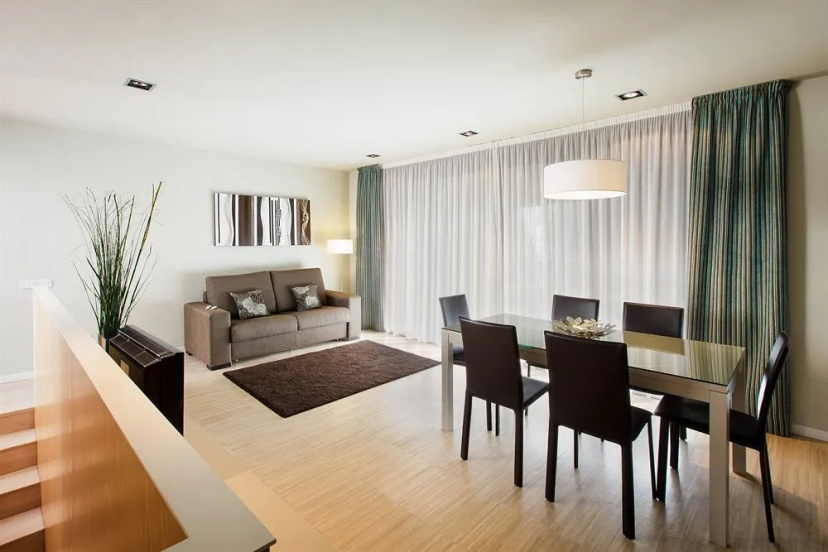 Barna House Apartments — забронировать отель в Барселоне