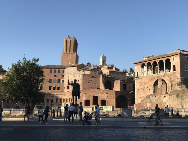 Abagnale Home Montecitorio — отель с удобствами в Риме