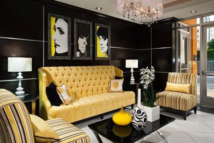 The Hollywood Suite — отель с удобным расположением в Лос-Анджелесе