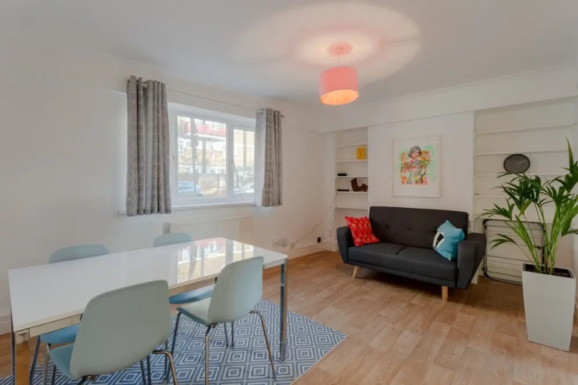Charming 2 Bedroom Apartment Next to Maltby Market — отзывы гостей и цены