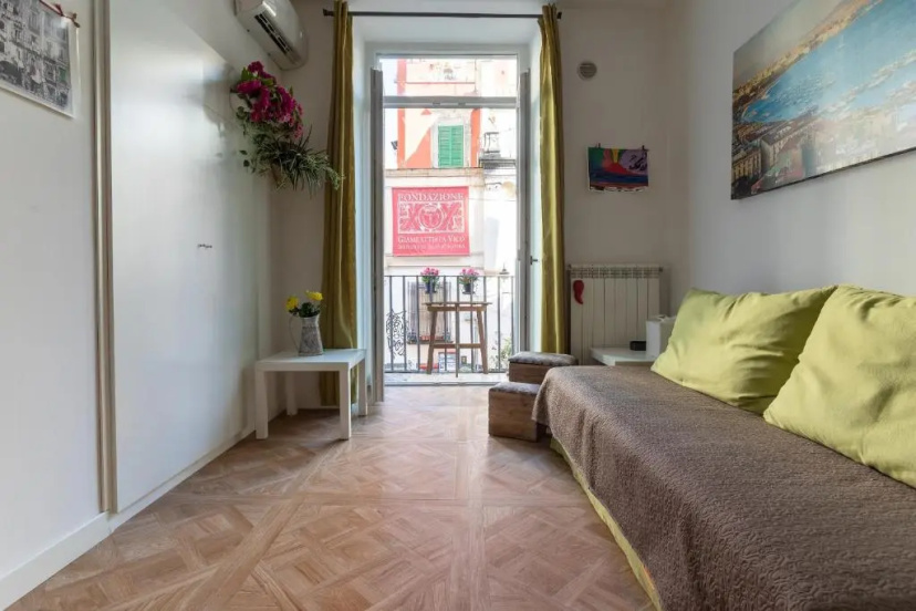 Il Balcone Sui Presepi Apartment — забронировать отель в Неаполе