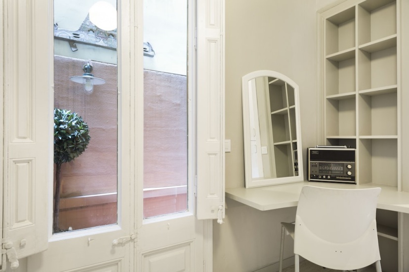 Urquinaona Apartment — отзывы гостей и цены