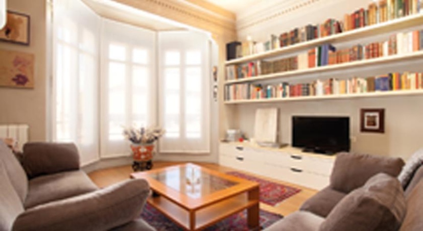 LetsGo Diagonal Avenue Apartment Balmes — отель с удобным расположением в Барселоне