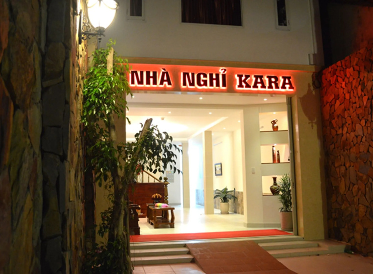 Kara Beachside Guest House — забронировать отель в Дананге