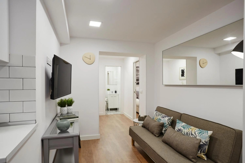 LEEWAYS APARTMENT in SAN LORENZO — отель в Мадриде, Испания