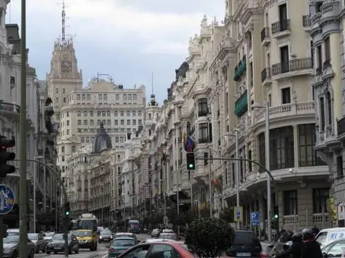 Apartment Madrid Properties — отель с удобствами в Мадриде