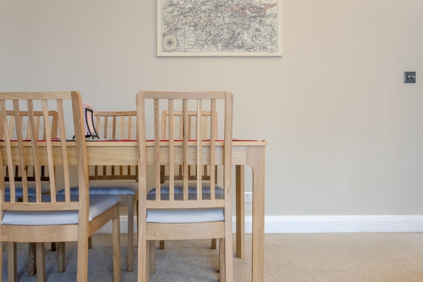 Large Family Apartment in Peaceful Area — отель с удобным расположением в Лондоне